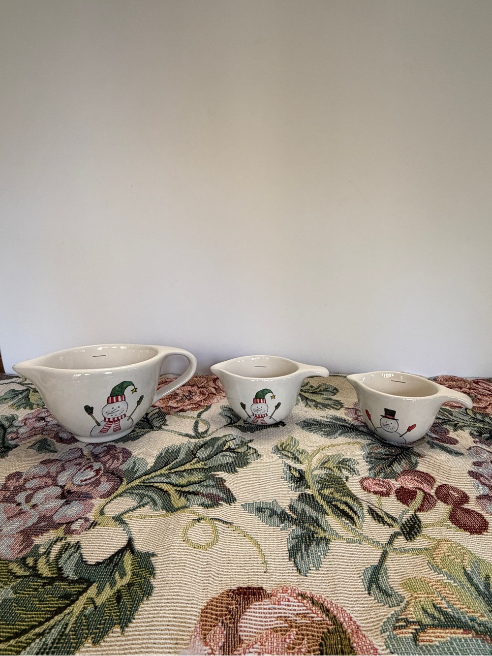 Rae Dunn Snowman Measuring Cups Set of 3 Christmas Holiday Ceramic Kitchen NWOT